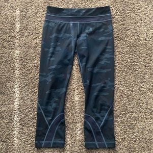 lululemon below the knee leggings